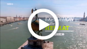 Estratto da:"Expedition in die Heimat Mit dem Nachtzug nach Venedig", 2024